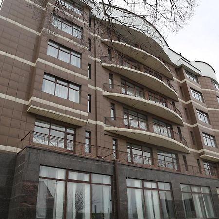 Maryotel Lebedinovka Bagian luar foto