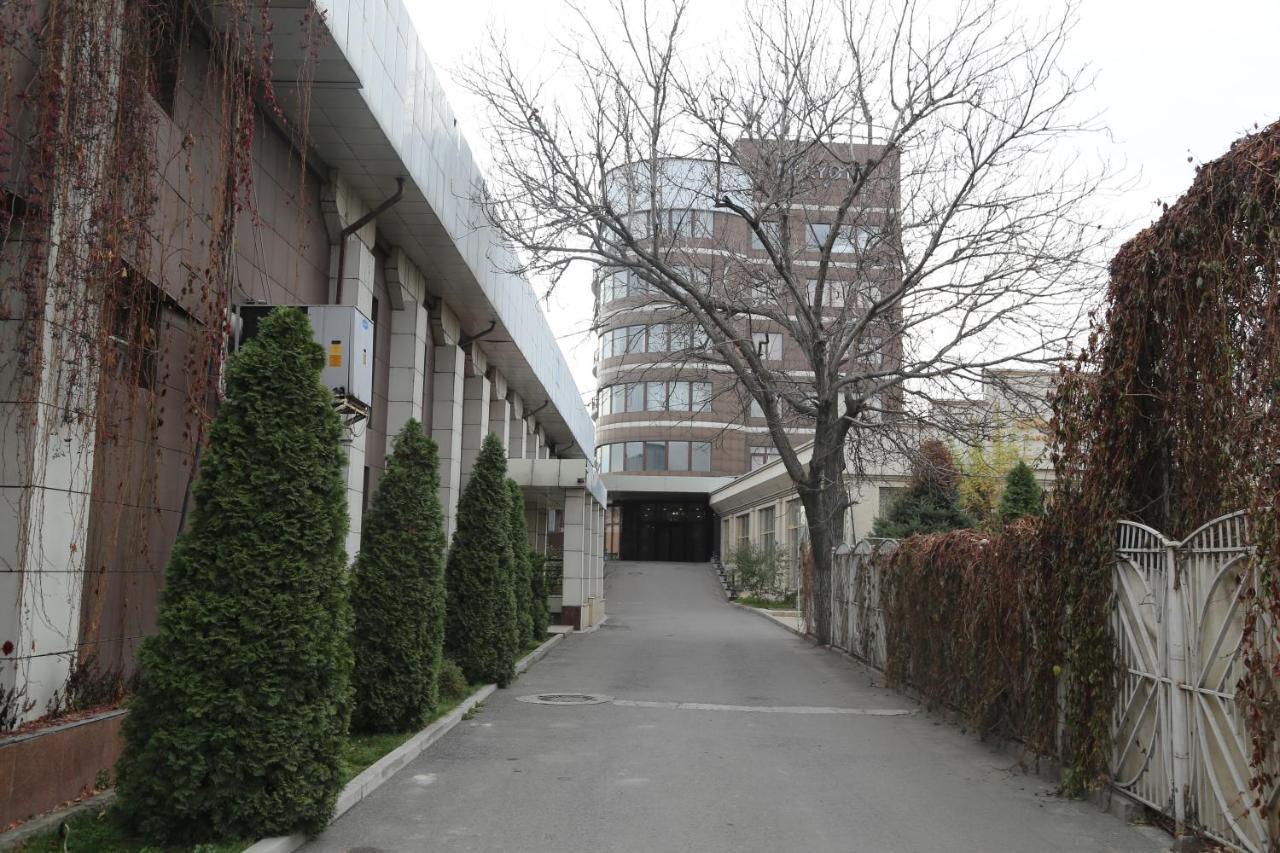 Maryotel Lebedinovka Bagian luar foto